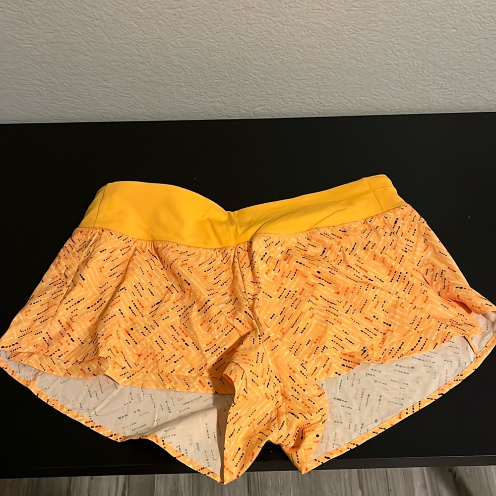 kick it up performance shorts